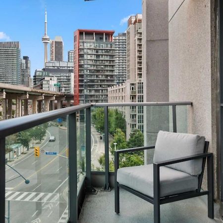 Cn Tower View With Free Parking, Pool, & More Amenities Toronto Eksteriør bilde