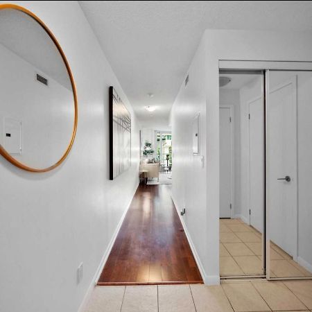 Cn Tower View With Free Parking, Pool, & More Amenities Toronto Eksteriør bilde